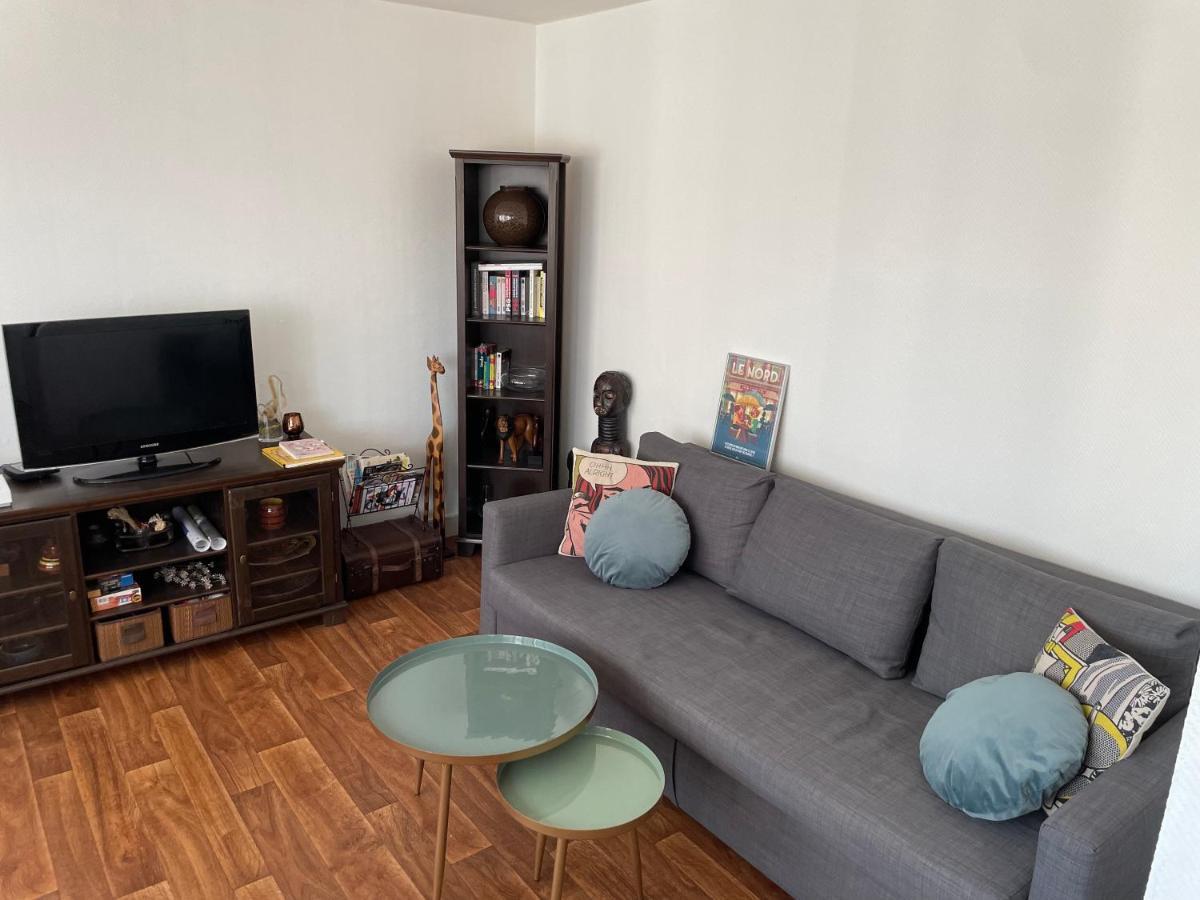 Apartment T2 De 45m2 A 10mn De Lille, Proche Metro Et Station Vlille