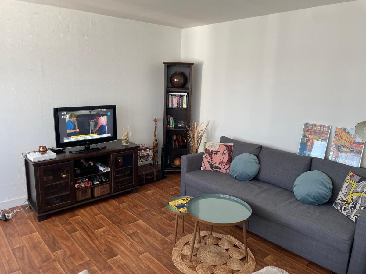 Apartment T2 De 45m2 A 10mn De Lille, Proche Metro Et Station Vlille